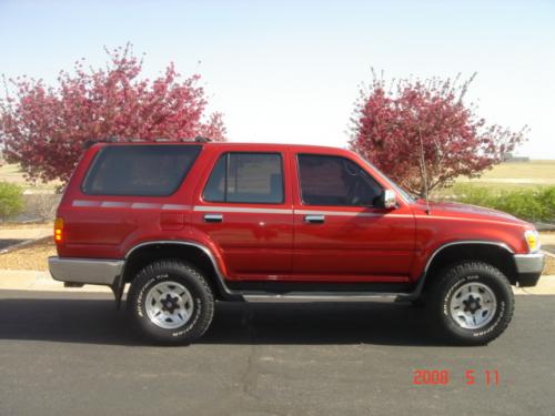 Photo Image Gallery & Touchup Paint: Toyota 4runner in Medium Red Pearl  (3H4)  YEARS: 1990-1991