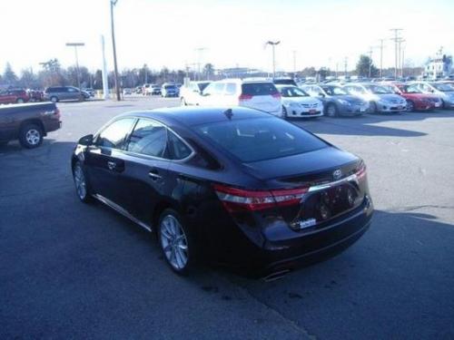 Photo Image Gallery & Touchup Paint: Toyota Avalon in Sizzling Crimson Mica  (3R0)  YEARS: 2013-2013