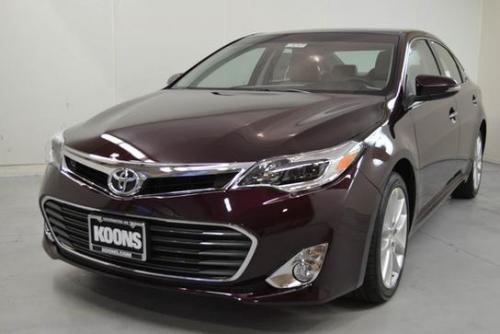 Photo Image Gallery & Touchup Paint: Toyota Avalon in Sizzling Crimson Mica  (3R0)  YEARS: 2013-2013