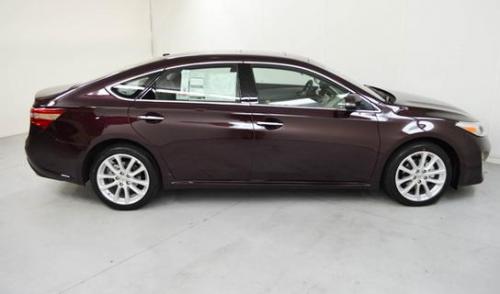 Photo Image Gallery & Touchup Paint: Toyota Avalon in Sizzling Crimson Mica  (3R0)  YEARS: 2013-2013