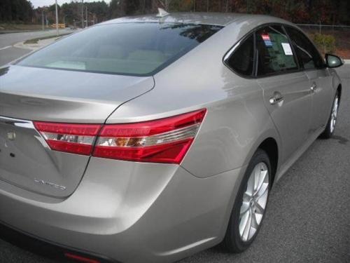 Photo Image Gallery & Touchup Paint: Toyota Avalon in Champagne Mica   (5B2)  YEARS: 2013-2013
