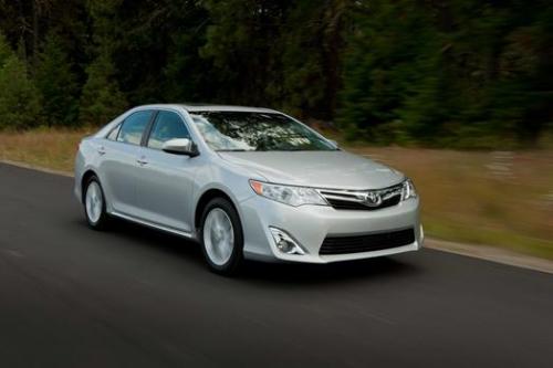 Photo Image Gallery & Touchup Paint: Toyota Camry in Classic Silver Metallic  (1F7)  YEARS: 2012-2013
