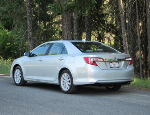 Photo Image Gallery & Touchup Paint: Toyota Camry in Classic Silver Metallic  (1F7)  YEARS: 2012-2013
