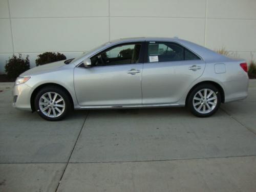 Photo Image Gallery & Touchup Paint: Toyota Camry in Classic Silver Metallic  (1F7)  YEARS: 2012-2013
