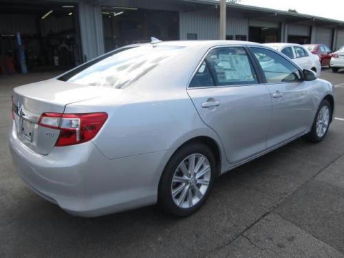 Photo Image Gallery & Touchup Paint: Toyota Camry in Classic Silver Metallic  (1F7)  YEARS: 2012-2013