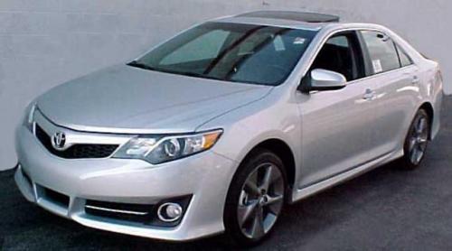 Photo Image Gallery & Touchup Paint: Toyota Camry in Classic Silver Metallic  (1F7)  YEARS: 2012-2013