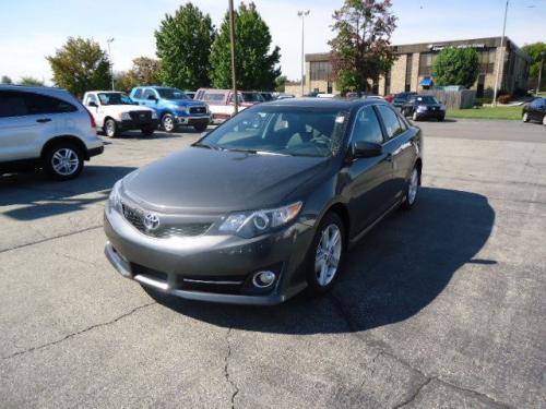 Photo Image Gallery & Touchup Paint: Toyota Camry in Magnetic Gray Metallic  (1G3)  YEARS: 2012-2013
