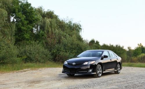 Photo Image Gallery & Touchup Paint: Toyota Camry in Attitude Black Metallic  (218)  YEARS: 2012-2013