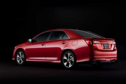 Photo Image Gallery & Touchup Paint: Toyota Camry in Barcelona Red Metallic  (3R3)  YEARS: 2012-2013