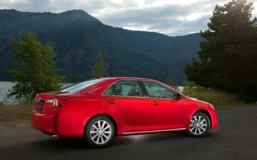 Photo Image Gallery & Touchup Paint: Toyota Camry in Barcelona Red Metallic  (3R3)  YEARS: 2012-2013