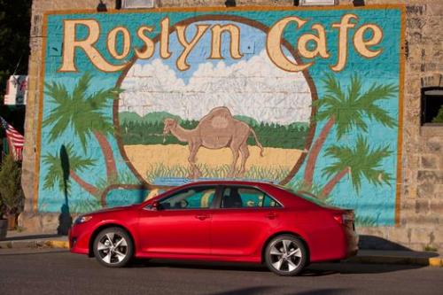 Photo Image Gallery & Touchup Paint: Toyota Camry in Barcelona Red Metallic  (3R3)  YEARS: 2012-2013
