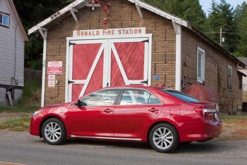 Photo Image Gallery & Touchup Paint: Toyota Camry in Barcelona Red Metallic  (3R3)  YEARS: 2012-2013