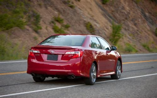 Photo Image Gallery & Touchup Paint: Toyota Camry in Barcelona Red Metallic  (3R3)  YEARS: 2012-2013