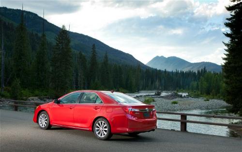 Photo Image Gallery & Touchup Paint: Toyota Camry in Barcelona Red Metallic  (3R3)  YEARS: 2012-2013