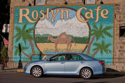 Photo Image Gallery & Touchup Paint: Toyota Camry in Clearwater Blue Metallic  (8W1)  YEARS: 2012-2013