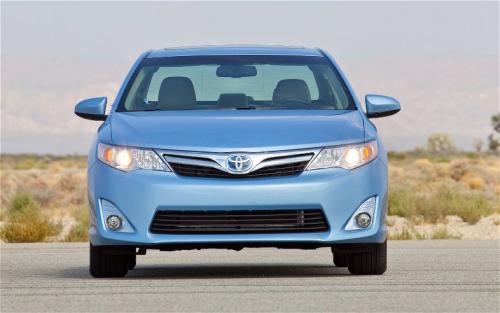 Photo Image Gallery & Touchup Paint: Toyota Camry in Clearwater Blue Metallic  (8W1)  YEARS: 2012-2013