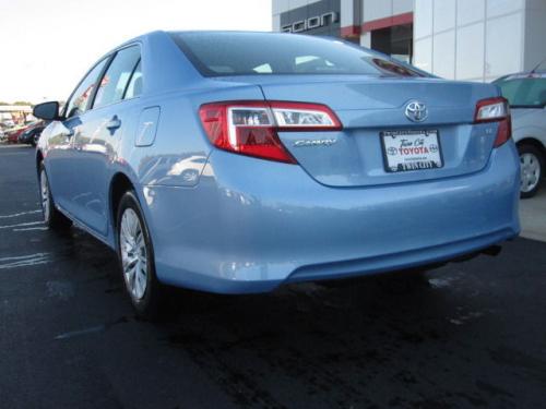 Photo Image Gallery & Touchup Paint: Toyota Camry in Clearwater Blue Metallic  (8W1)  YEARS: 2012-2013
