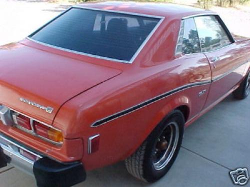 Photo Image Gallery & Touchup Paint: Toyota Celica in Red    (335)  YEARS: 1974-1975