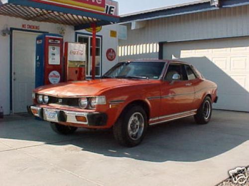 Photo Image Gallery & Touchup Paint: Toyota Celica in Red    (335)  YEARS: 1974-1975