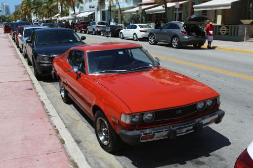 Photo Image Gallery & Touchup Paint: Toyota Celica in Red    (336)  YEARS: 1976-1977