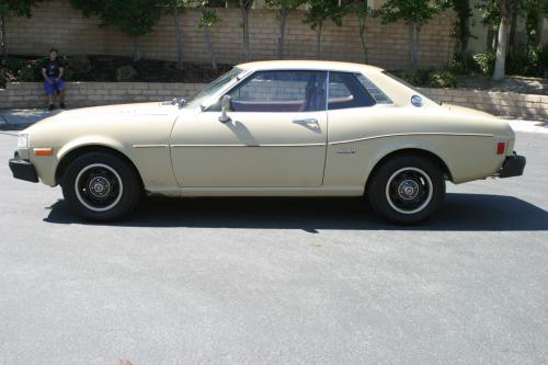Photo Image Gallery & Touchup Paint: Toyota Celica in Beige    (464)  YEARS: 1976-1977