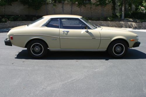 Photo Image Gallery & Touchup Paint: Toyota Celica in Beige    (464)  YEARS: 1976-1977