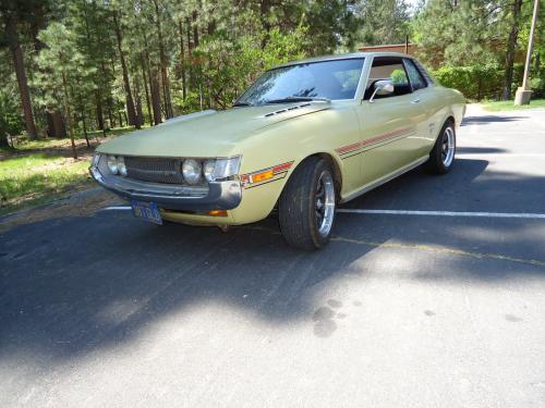 Photo Image Gallery & Touchup Paint: Toyota Celica in Yellow    (503)  YEARS: 1971-1972