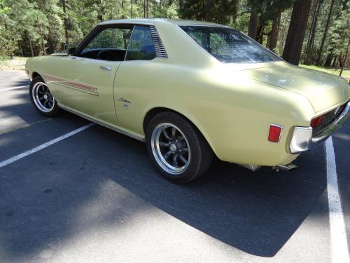 Photo Image Gallery & Touchup Paint: Toyota Celica in Yellow    (503)  YEARS: 1971-1972
