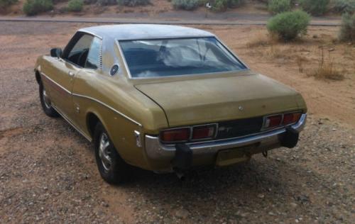 Photo Image Gallery & Touchup Paint: Toyota Celica in Gold Metallic   (520)  YEARS: 1973-1973