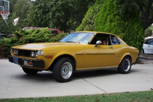 Photo Image Gallery & Touchup Paint: Toyota Celica in Yellow    (532)  YEARS: 1976-1976
