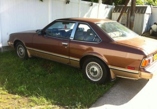 Photo Image Gallery & Touchup Paint: Toyota Celica in Copper Beige   (2C2)  YEARS: 1981-1981