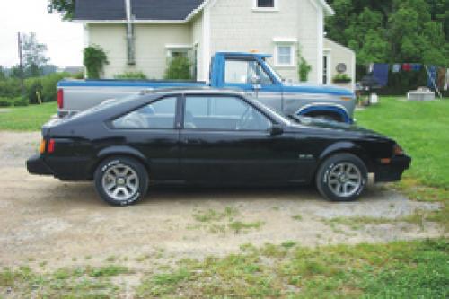 Photo Image Gallery & Touchup Paint: Toyota Celica in Gloss Black   (202)  YEARS: 1982-1985