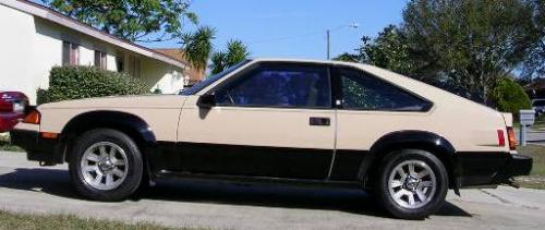 Photo Image Gallery & Touchup Paint: Toyota Celica in Beige Black   (2C6)  YEARS: 1982-1982