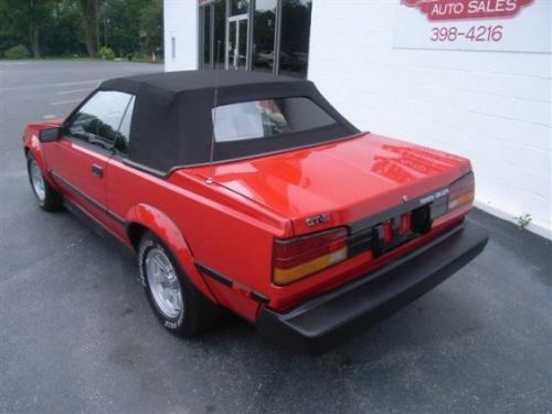 Photo Image Gallery & Touchup Paint: Toyota Celica in Super Red   (3E5)  YEARS: 1985-1985