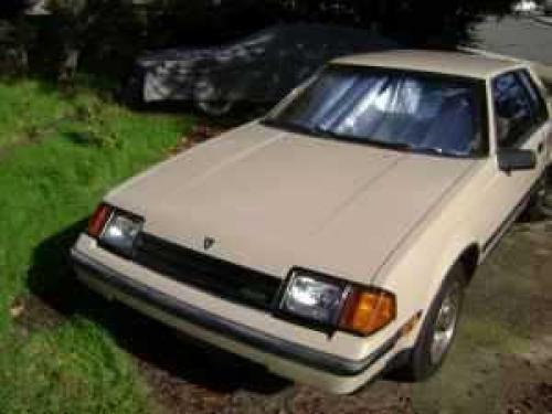 Photo Image Gallery & Touchup Paint: Toyota Celica in Light Beige   (4A8)  YEARS: 1982-1982