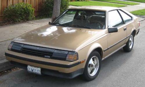 Photo Image Gallery & Touchup Paint: Toyota Celica in Light Topaz Metallic  (4E1)  YEARS: 1984-1984