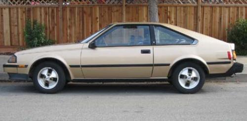 Photo Image Gallery & Touchup Paint: Toyota Celica in Light Topaz Metallic  (4E1)  YEARS: 1984-1984