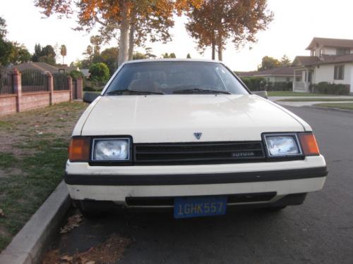 Photo Image Gallery & Touchup Paint: Toyota Celica in Creme    (557)  YEARS: 1983-1983