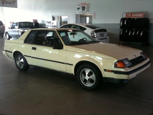 Photo Image Gallery & Touchup Paint: Toyota Celica in Creme    (557)  YEARS: 1983-1983