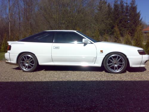 Photo Image Gallery & Touchup Paint: Toyota Celica in Super White   (040)  YEARS: 1987-1989