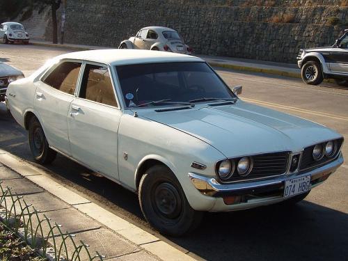 Photo Image Gallery & Touchup Paint: Toyota Coronamkii in White    (012)  YEARS: 1973-1976