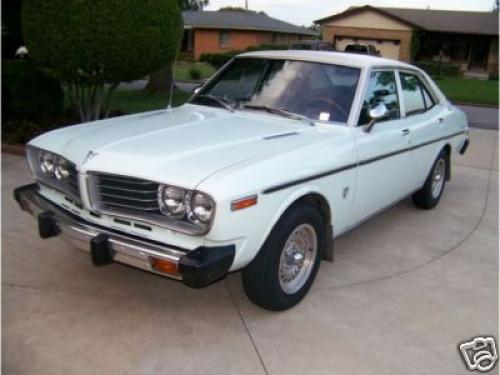 Photo Image Gallery & Touchup Paint: Toyota Coronamkii in White    (012)  YEARS: 1973-1976