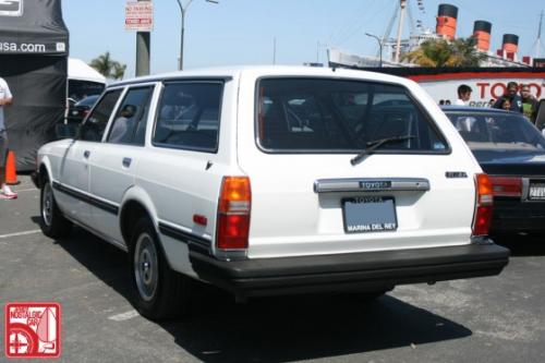 Photo Image Gallery & Touchup Paint: Toyota Cressida in White    (033)  YEARS: 1981-1982