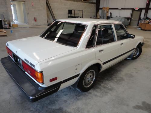 Photo Image Gallery & Touchup Paint: Toyota Cressida in Super White   (035)  YEARS: 1983-1984
