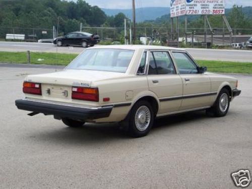 Photo Image Gallery & Touchup Paint: Toyota Cressida in Beige    (496)  YEARS: 1981-1981