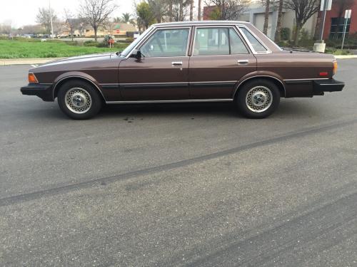 Photo Image Gallery & Touchup Paint: Toyota Cressida in Dark Brown Metallic  (4C4)  YEARS: 1983-1983
