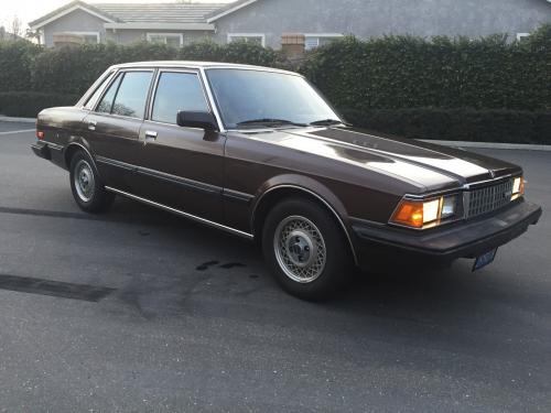 Photo Image Gallery & Touchup Paint: Toyota Cressida in Dark Brown Metallic  (4C4)  YEARS: 1983-1983