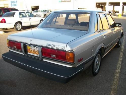 Photo Image Gallery & Touchup Paint: Toyota Cressida in Light Beige Metallic  (4D2)  YEARS: 1984-1984