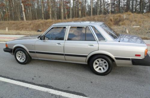 Photo Image Gallery & Touchup Paint: Toyota Cressida in Light Beige Metallic  (4D2)  YEARS: 1984-1984