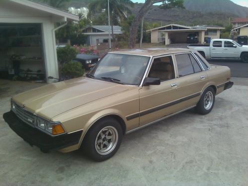 Photo Image Gallery & Touchup Paint: Toyota Cressida in Light Topaz Metallic  (4E1)  YEARS: 1984-1984